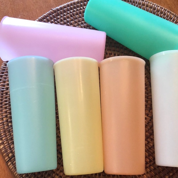 Vintage Tupperware 16oz pastel tumblers #107 - Picture 5 of 8